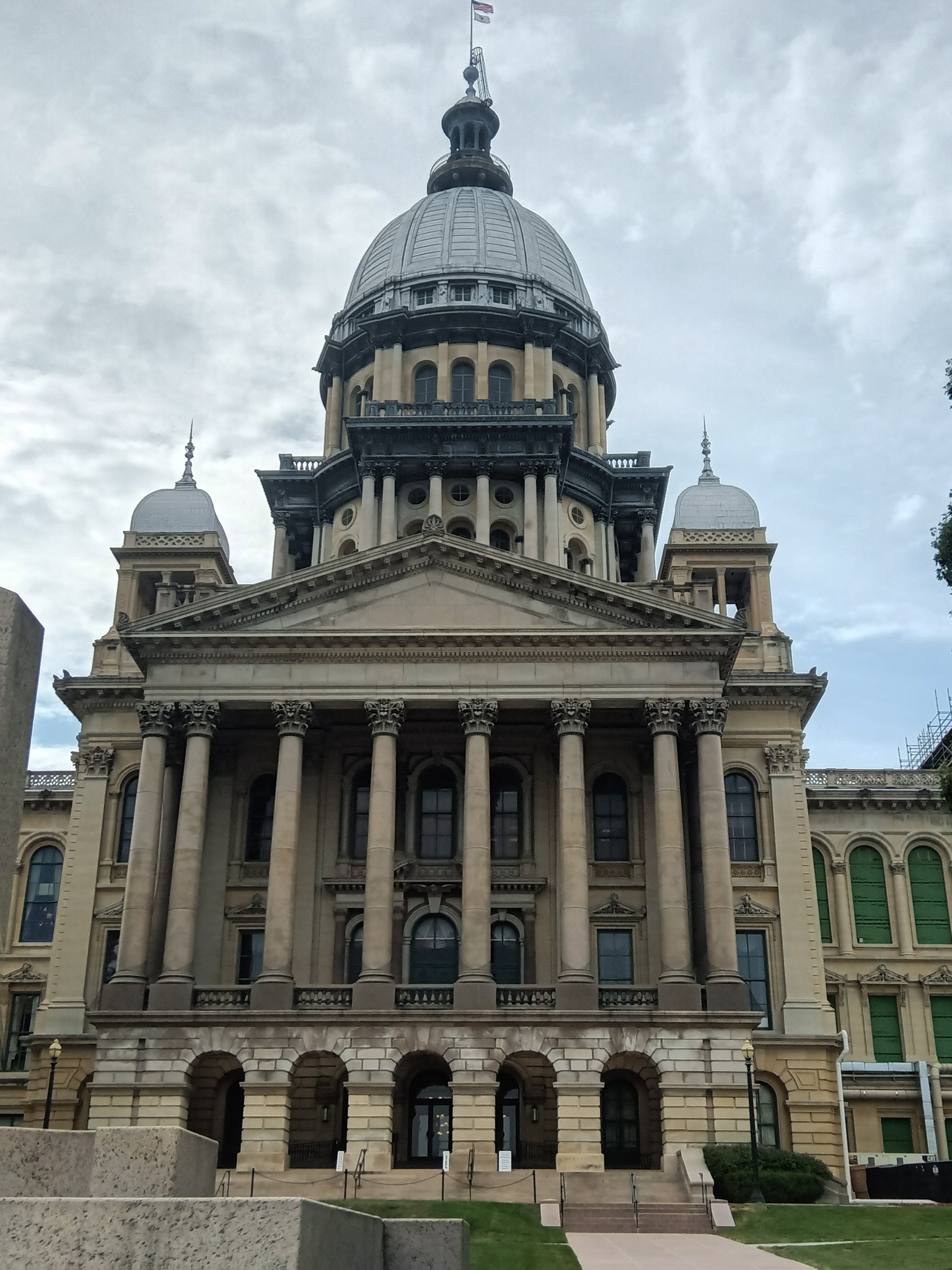 Illinois State Capitol
